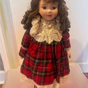 1992 Seymour Mann Connoisseur Collection Doll Joanie 18in hand painted porcelain